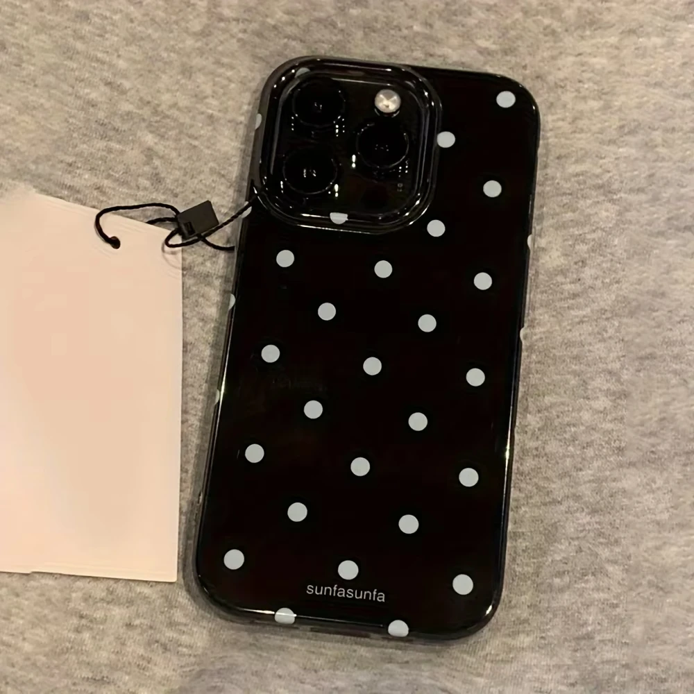 Minimalist Black and White Pol – Phone Cases Black recenzja i cena